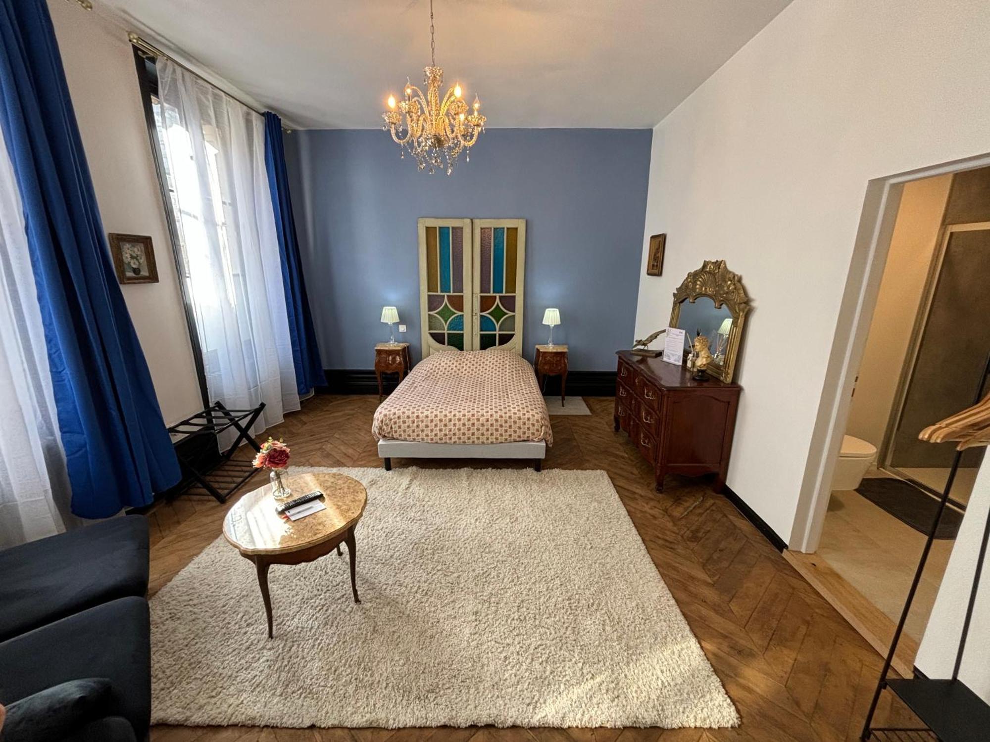 Maison A La Guitarde - Hotel Particulier Hippolyte Châteauroux Exteriör bild
